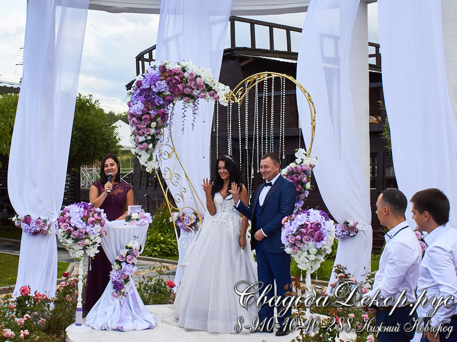 Жених и невеста декор выездной регистрации цветами кафе Алые паруса заказать купить недорого