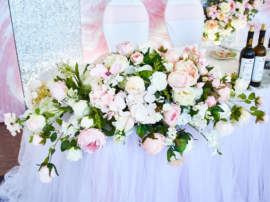 Свадебный букет на стол молодых цвета персиково розового заказать недорого